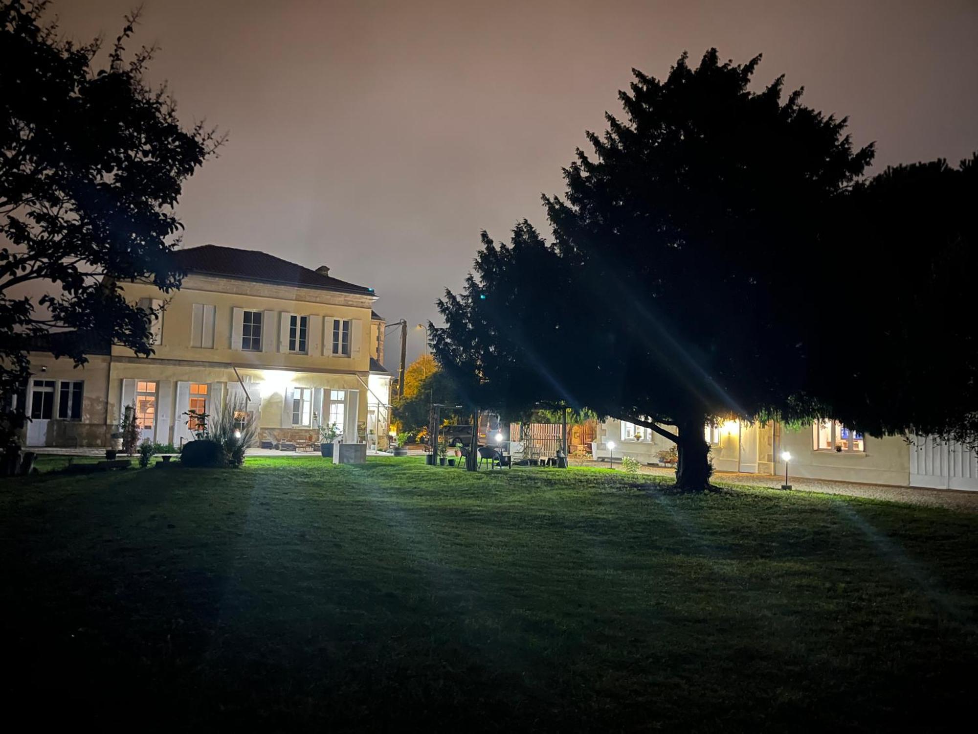 Suite Privative Abella - Aile De Maison Bourgeoise Ambares-et-Lagrave Zewnętrze zdjęcie
